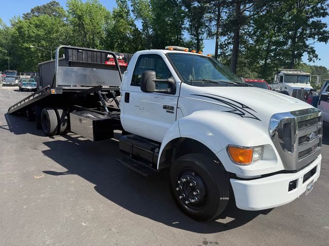 2005 Ford F650