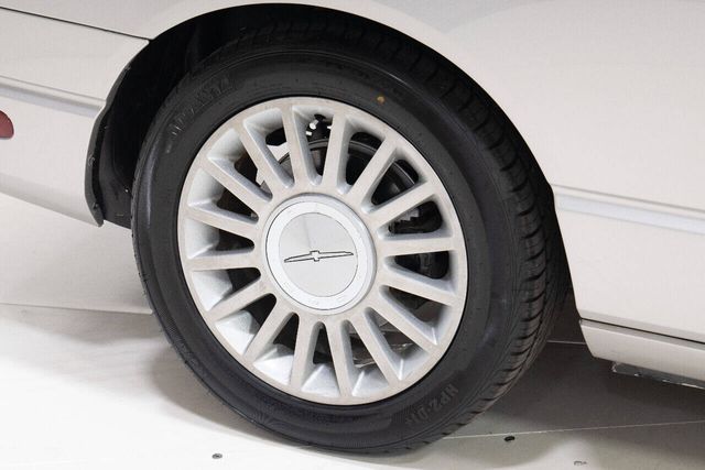 2005 Ford Thunderbird Deluxe | Houston, TX | Houston Auto Credit 2005 Ford Thunderbird Deluxe | Houston, TX | Houston Auto Credit