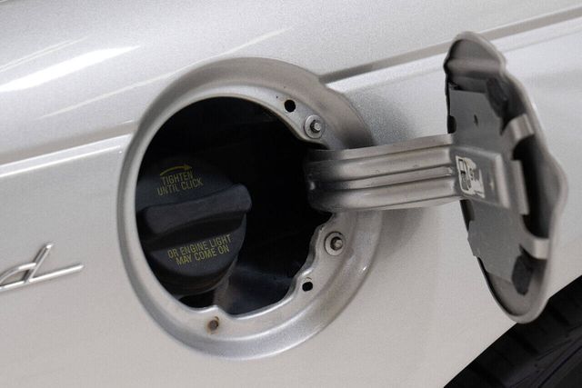 2005 Ford Thunderbird Deluxe | Houston, TX | Houston Auto Credit 2005 Ford Thunderbird Deluxe | Houston, TX | Houston Auto Credit