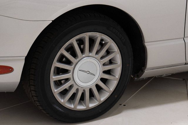 2005 Ford Thunderbird Deluxe | Houston, TX | Houston Auto Credit 2005 Ford Thunderbird Deluxe | Houston, TX | Houston Auto Credit