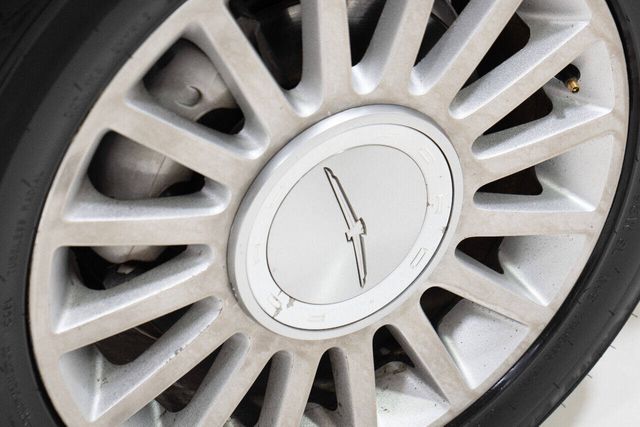 2005 Ford Thunderbird Deluxe | Houston, TX | Houston Auto Credit 2005 Ford Thunderbird Deluxe | Houston, TX | Houston Auto Credit