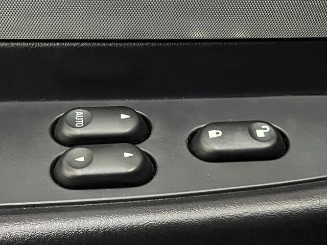 2005 Ford Thunderbird Deluxe | Houston, TX | Houston Auto Credit 2005 Ford Thunderbird Deluxe | Houston, TX | Houston Auto Credit