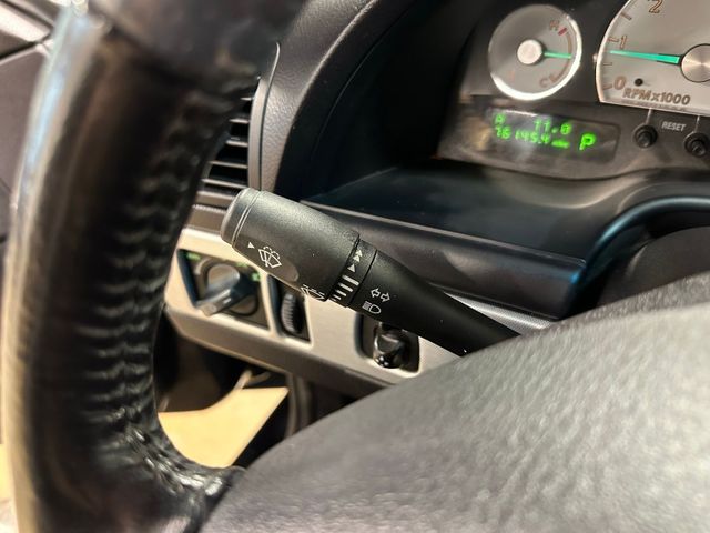 2005 Ford Thunderbird Premium 50th Anniversary Rare 1o 145 | Irving, Texas | Hopper Motorplex 2005 Ford Thunderbird Premium 50th Anniversary Rare 1o 145 | Irving, Texas | Hopper Motorplex