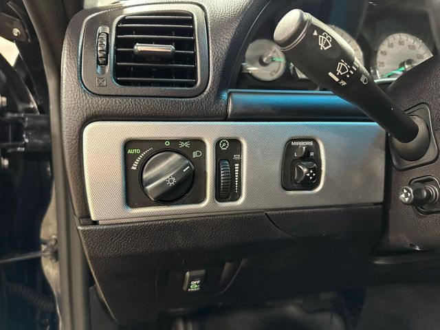 2005 Ford Thunderbird Premium 50th Anniversary Rare 1o 145 | Irving, Texas | Hopper Motorplex