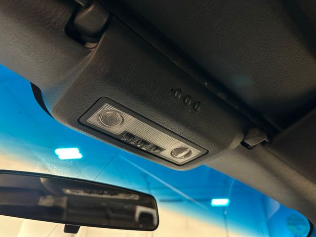 2005 Ford Thunderbird Premium 50th Anniversary Rare 1o 145 | Irving, Texas | Hopper Motorplex 2005 Ford Thunderbird Premium 50th Anniversary Rare 1o 145 | Irving, Texas | Hopper Motorplex