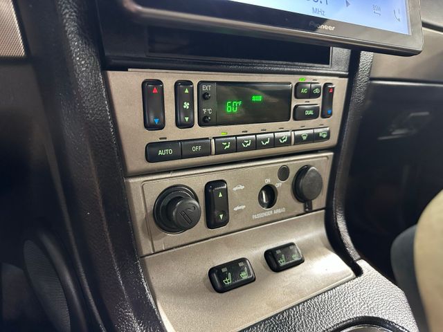 2005 Ford Thunderbird Base | Irving, Texas | Hopper Motorplex