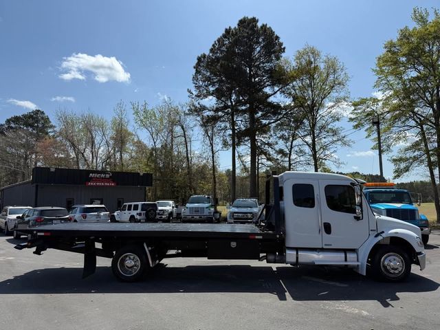 2005 Freightliner M106