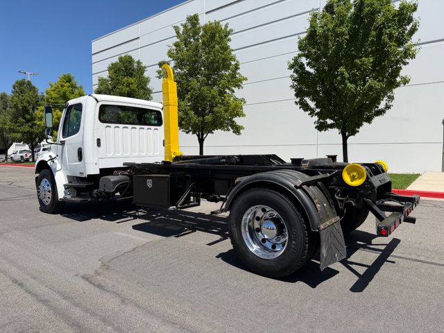 2005 Freightliner M2 Hooklift 