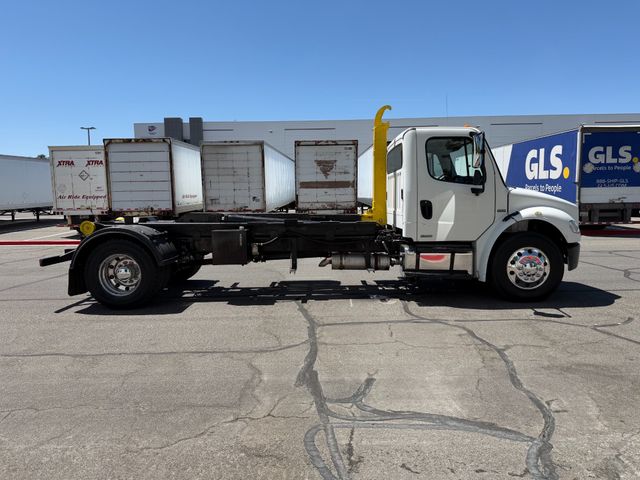 2005 Freightliner M2 Hooklift 