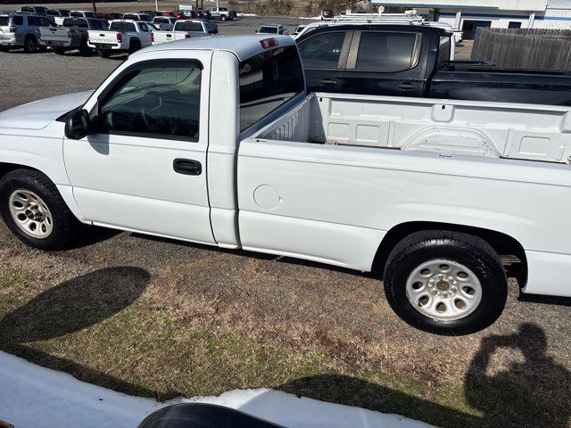 2005 GMC Sierra 1500 Base