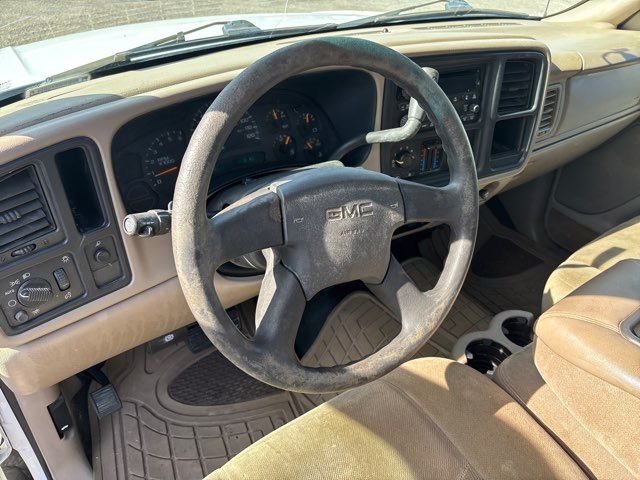 2005 GMC Sierra 1500 Base