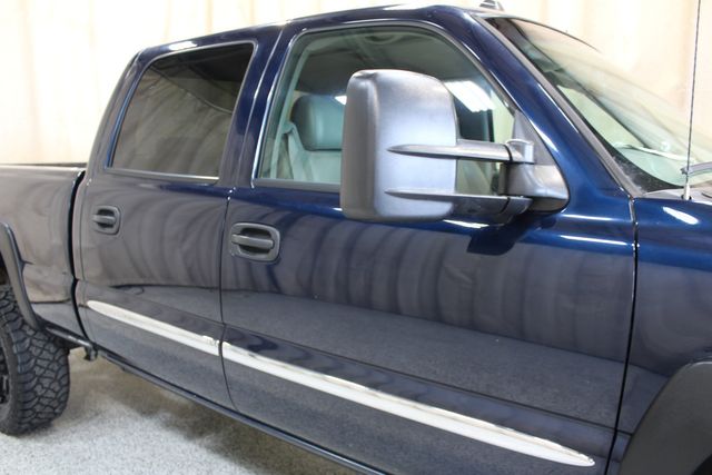 2005 GMC Sierra 2500HD Diesel 4x4 SLT | Roscoe, IL | Autoland Outlets 2005 GMC Sierra 2500HD Diesel 4x4 SLT | Roscoe, IL | Autoland Outlets