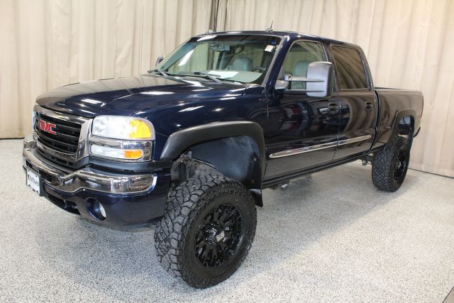 2005 GMC Sierra 2500HD Diesel 4x4 SLT | Roscoe, IL | Autoland Outlets 2005 GMC Sierra 2500HD Diesel 4x4 SLT | Roscoe, IL | Autoland Outlets