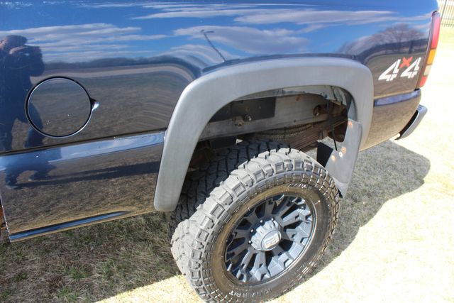 2005 GMC Sierra 2500HD Diesel 4x4 SLT | Roscoe, IL | Autoland Outlets