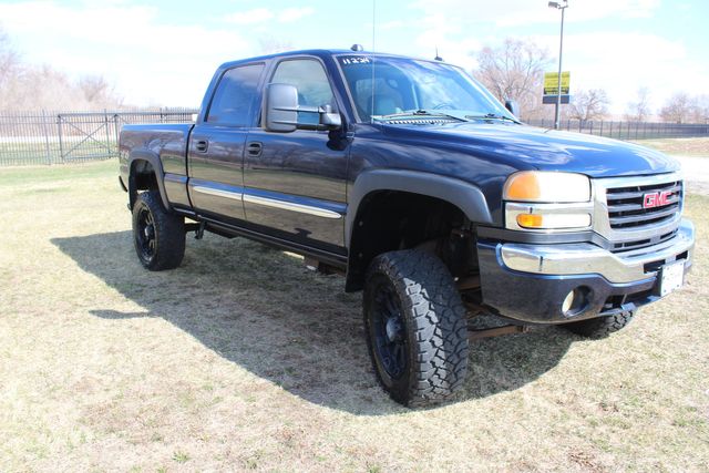 2005 GMC Sierra 2500HD Diesel 4x4 SLT | Roscoe, IL | Autoland Outlets 2005 GMC Sierra 2500HD Diesel 4x4 SLT | Roscoe, IL | Autoland Outlets