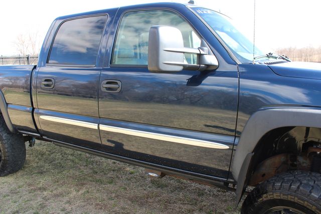 2005 GMC Sierra 2500HD Diesel 4x4 SLT | Roscoe, IL | Autoland Outlets