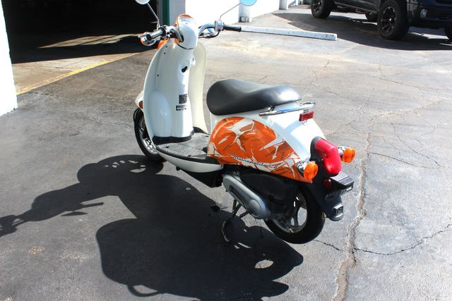 2005 Honda Metropolitan II Orange Ice Edition | Granite City, Illinois | MasterCars Company Inc. 2005 Honda Metropolitan II Orange Ice Edition | Granite City, Illinois | MasterCars Company Inc.