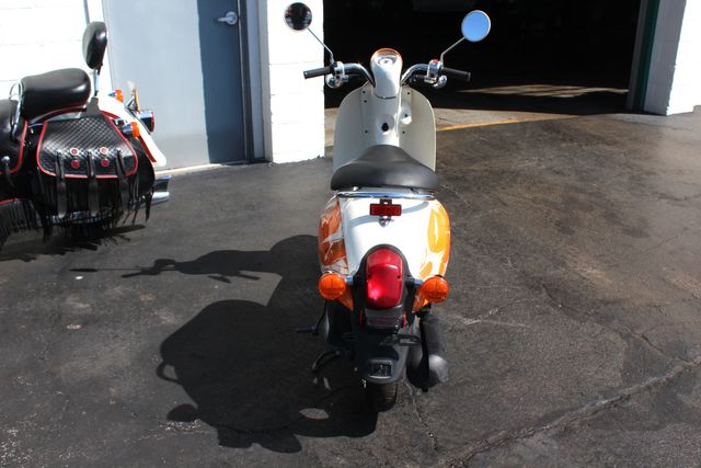 2005 Honda Metropolitan II Orange Ice Edition | Granite City, Illinois | MasterCars Company Inc. 2005 Honda Metropolitan II Orange Ice Edition | Granite City, Illinois | MasterCars Company Inc.