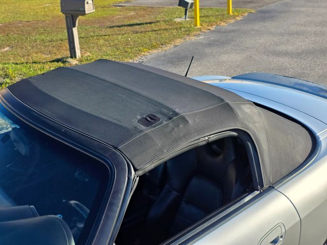 2005 Honda S2000 Roadster 2005 Honda S2000 Roadster