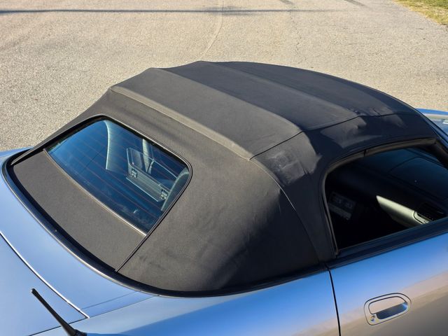 2005 Honda S2000 Roadster 2005 Honda S2000 Roadster