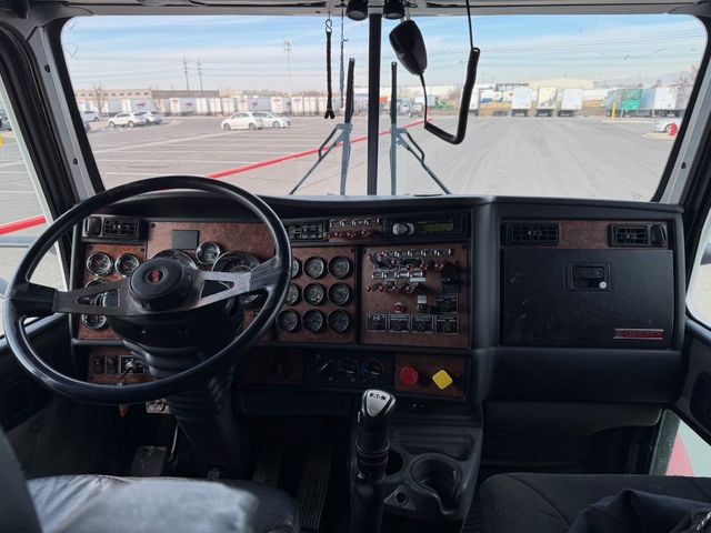 2005 Kenworth T800