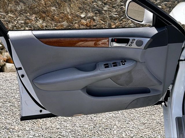 2005 Lexus ES 330