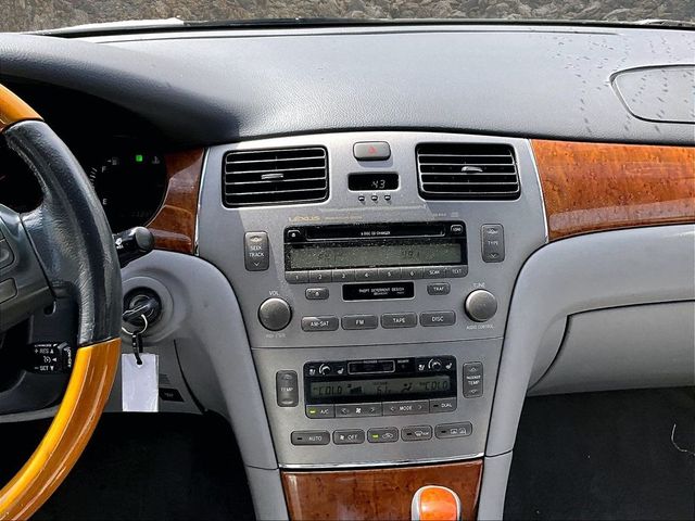 2005 Lexus ES 330