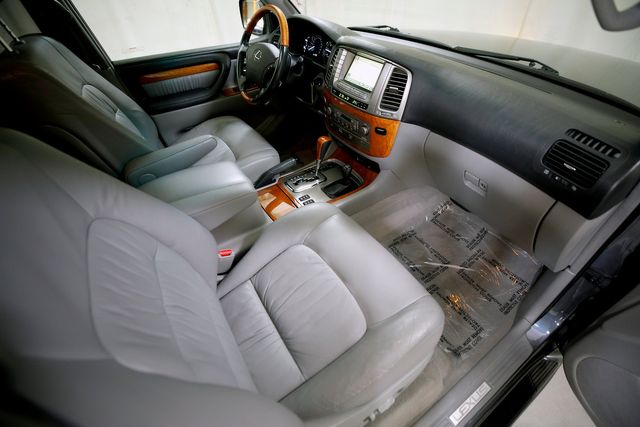 2005 Lexus LX 470 | Burbank, California | MDK International 2005 Lexus LX 470 | Burbank, California | MDK International