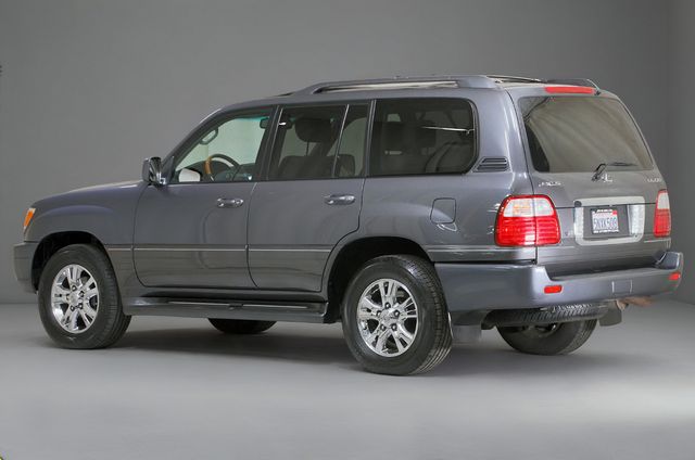 2005 Lexus LX 470 | Burbank, California | MDK International 2005 Lexus LX 470 | Burbank, California | MDK International