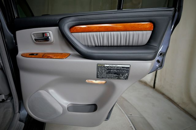 2005 Lexus LX 470 | Burbank, California | MDK International 2005 Lexus LX 470 | Burbank, California | MDK International