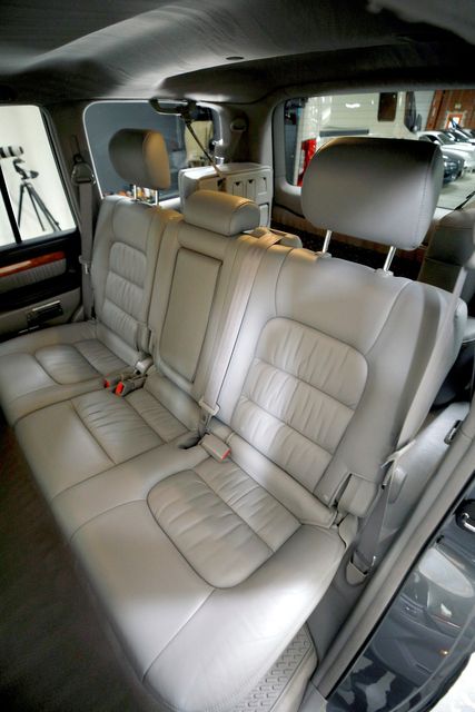 2005 Lexus LX 470 | Burbank, California | MDK International 2005 Lexus LX 470 | Burbank, California | MDK International