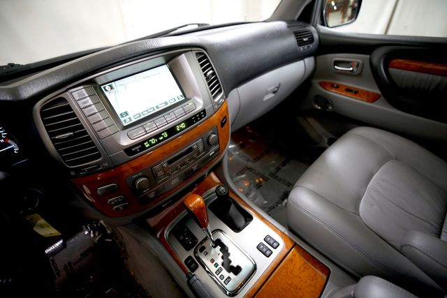 2005 Lexus LX 470 | Burbank, California | MDK International 2005 Lexus LX 470 | Burbank, California | MDK International