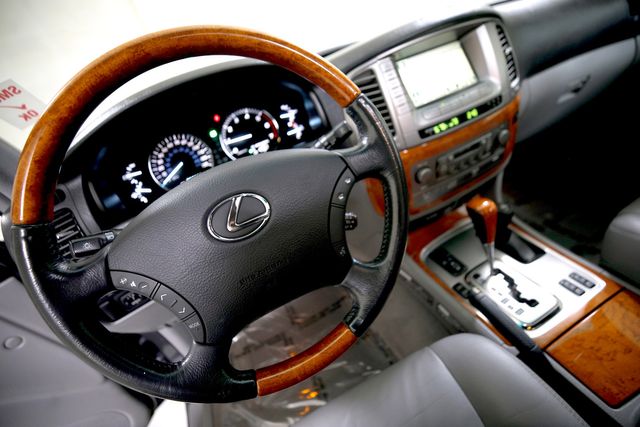 2005 Lexus LX 470 | Burbank, California | MDK International 2005 Lexus LX 470 | Burbank, California | MDK International