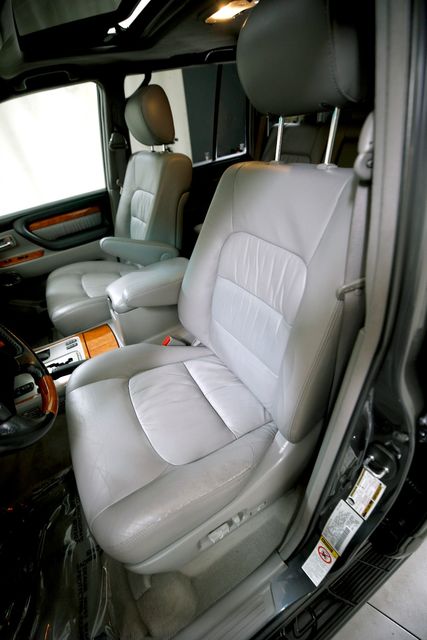 2005 Lexus LX 470 | Burbank, California | MDK International 2005 Lexus LX 470 | Burbank, California | MDK International