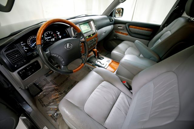 2005 Lexus LX 470 | Burbank, California | MDK International 2005 Lexus LX 470 | Burbank, California | MDK International
