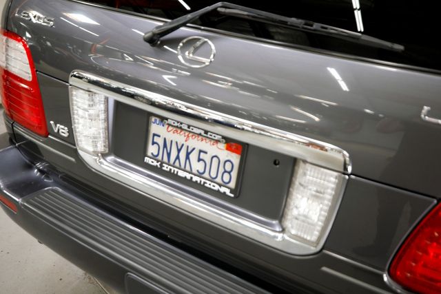 2005 Lexus LX 470 | Burbank, California | MDK International 2005 Lexus LX 470 | Burbank, California | MDK International