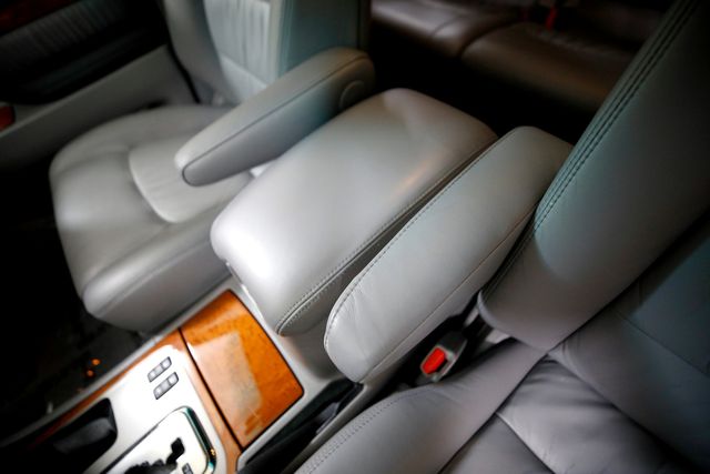 2005 Lexus LX 470 | Burbank, California | MDK International 2005 Lexus LX 470 | Burbank, California | MDK International