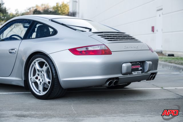 2005 Porsche 911 Carrera S