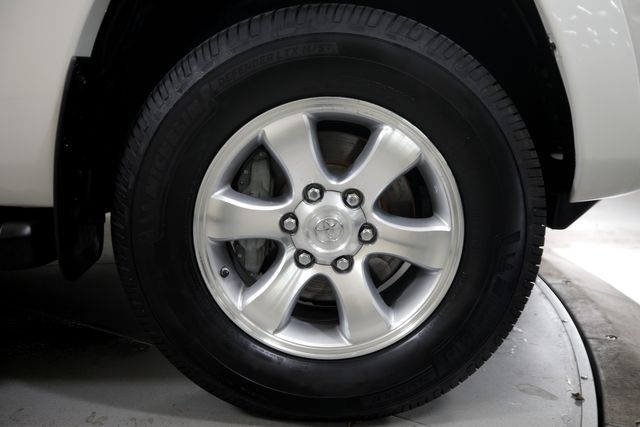 2005 Toyota 4Runner Sport Edition | Burbank, California | MDK International 2005 Toyota 4Runner Sport Edition | Burbank, California | MDK International