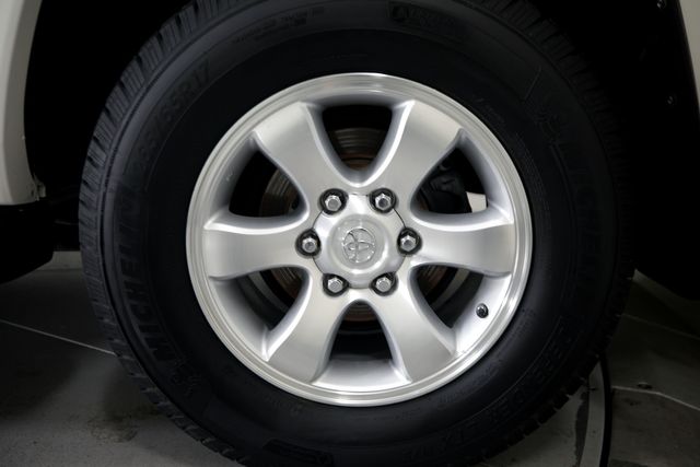 2005 Toyota 4Runner Sport Edition | Burbank, California | MDK International 2005 Toyota 4Runner Sport Edition | Burbank, California | MDK International