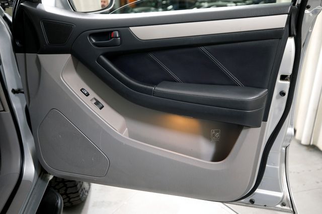 2005 Toyota 4Runner Sport Edition | Burbank, California | MDK International 2005 Toyota 4Runner Sport Edition | Burbank, California | MDK International