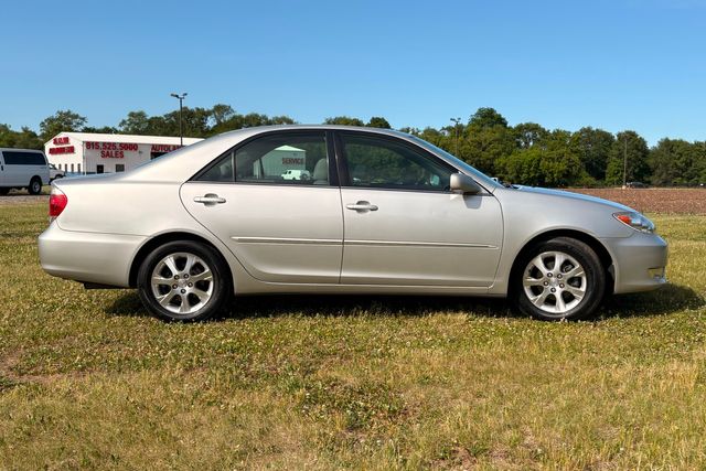 2005 Toyota Camry XLE | Roscoe, IL | Autoland Outlets