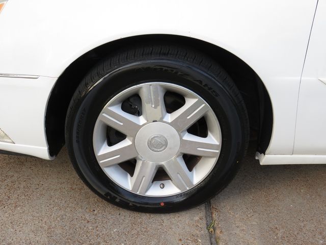 2006 Cadillac DTS   Only 64k Miles  New Tires