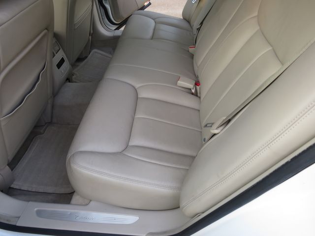 2006 Cadillac DTS   Only 64k Miles  New Tires