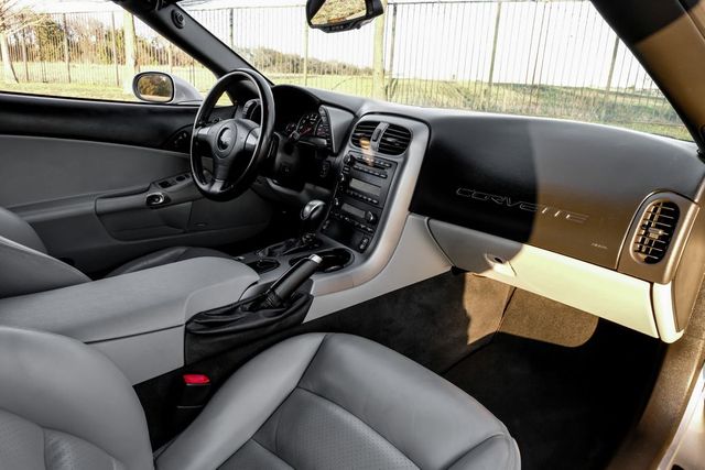 2006 Chevrolet Corvette Base 2006 Chevrolet Corvette Base