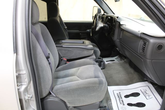 2006 Chevrolet Silverado 2500HD 4x4 LT1 | Roscoe, IL | Autoland Outlets 2006 Chevrolet Silverado 2500HD 4x4 LT1 | Roscoe, IL | Autoland Outlets