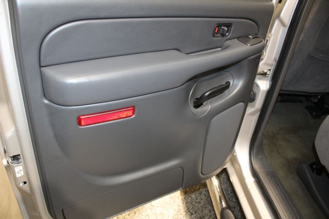 2006 Chevrolet Silverado 2500HD 4x4 LT1 | Roscoe, IL | Autoland Outlets 2006 Chevrolet Silverado 2500HD 4x4 LT1 | Roscoe, IL | Autoland Outlets