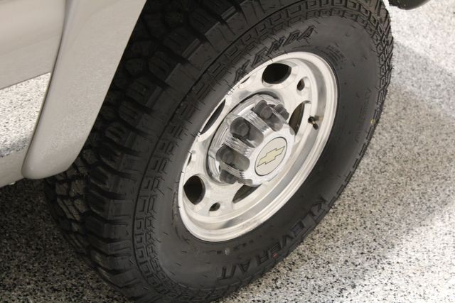 2006 Chevrolet Silverado 2500HD 4x4 LT1 | Roscoe, IL | Autoland Outlets 2006 Chevrolet Silverado 2500HD 4x4 LT1 | Roscoe, IL | Autoland Outlets