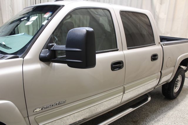 2006 Chevrolet Silverado 2500HD 4x4 LT1 | Roscoe, IL | Autoland Outlets 2006 Chevrolet Silverado 2500HD 4x4 LT1 | Roscoe, IL | Autoland Outlets