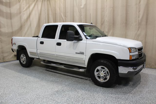 2006 Chevrolet Silverado 2500HD Diesel 4x4 LT1 | Roscoe, IL | Autoland Outlets 2006 Chevrolet Silverado 2500HD Diesel 4x4 LT1 | Roscoe, IL | Autoland Outlets